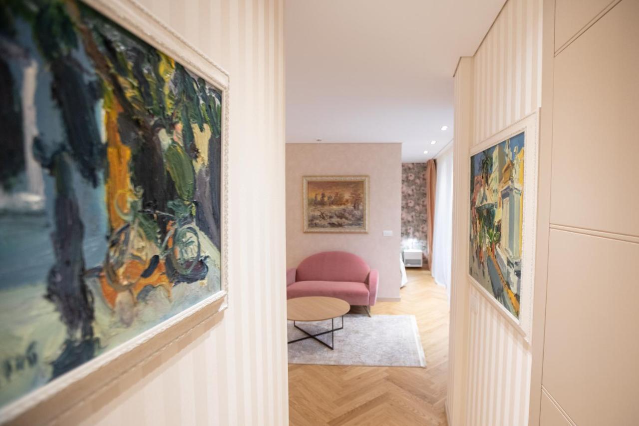 Seven Luxury Suites Tiranë Ngoại thất bức ảnh