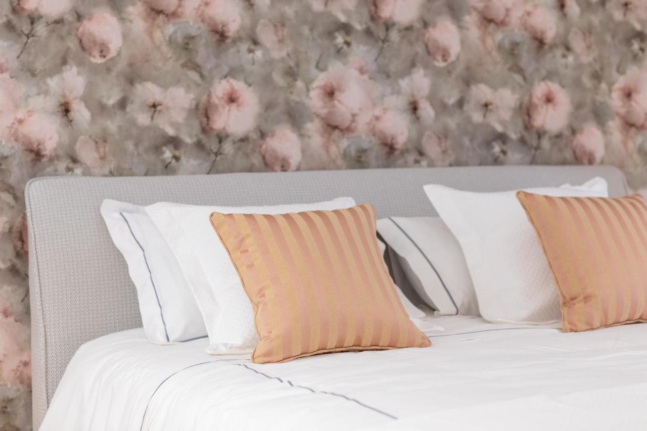 Seven Luxury Suites Tiranë Ngoại thất bức ảnh