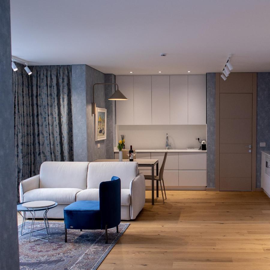 Seven Luxury Suites Tiranë Ngoại thất bức ảnh