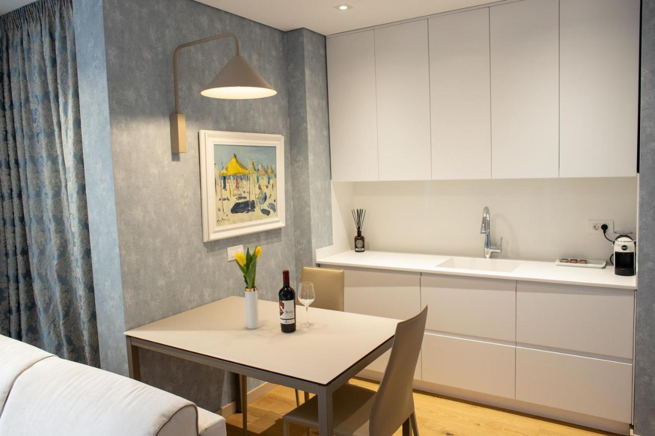 Seven Luxury Suites Tiranë Ngoại thất bức ảnh