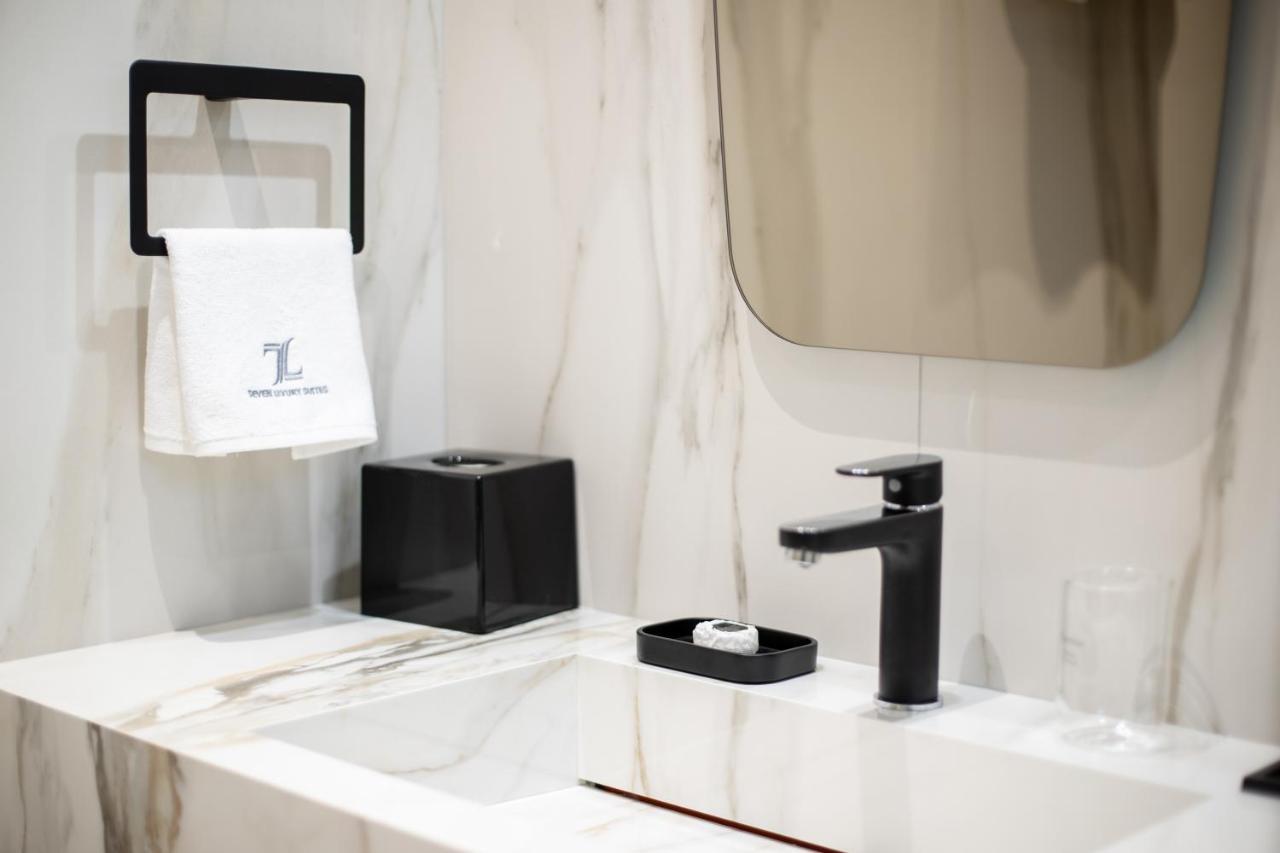 Seven Luxury Suites Tiranë Ngoại thất bức ảnh