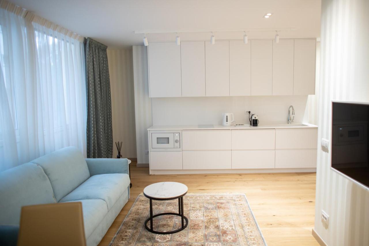 Seven Luxury Suites Tiranë Ngoại thất bức ảnh