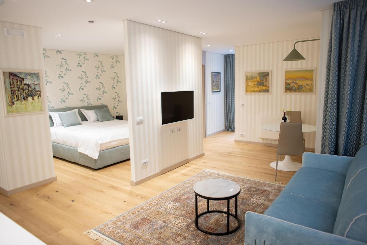 Seven Luxury Suites Tiranë Ngoại thất bức ảnh