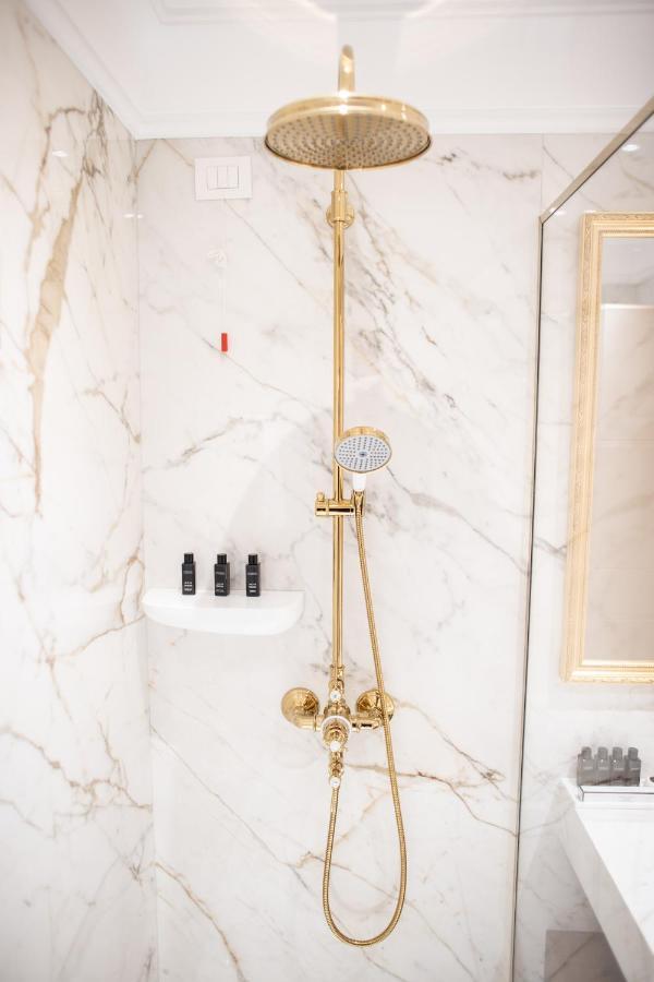 Seven Luxury Suites Tiranë Ngoại thất bức ảnh